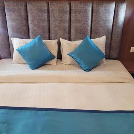 Fabhotel Prime Sapphire Regency Vadodara Exterior photo